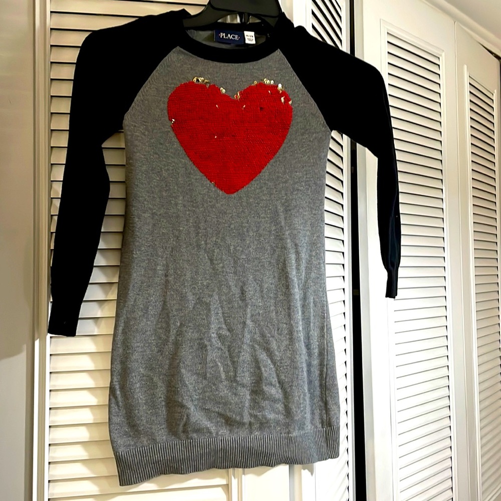 ❤️ Like New Valentine’s Children’s Place sweater dress, flip sequins, girl’s 7/8